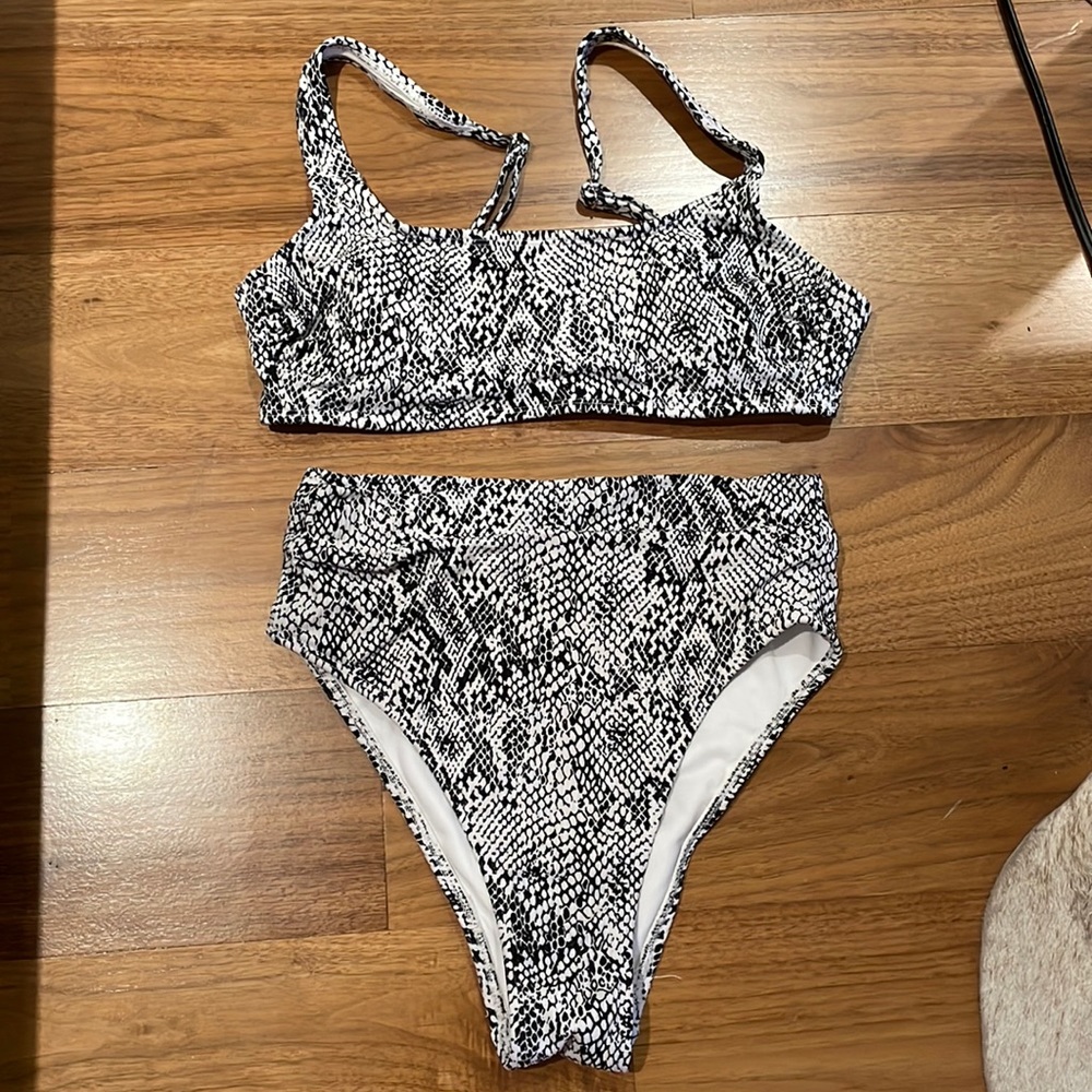 Old Navy bikini
